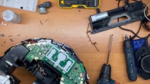 Робот пылесос Xiaomi Roborock не зарежется, ошибка почистите контакты 13
