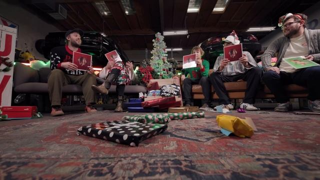 Ranking the Best & Worst Presents for Car People смотреть онлайн