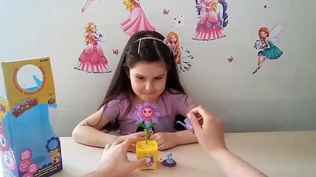 Цветочек Magic Blooms. Танцующий и разговаривающий цветок смотреть онлайн