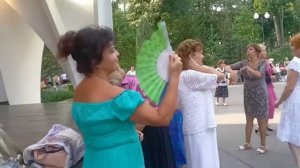 Боби  боба!!!??Танцы в парке Горького!!!??Харьков 2021