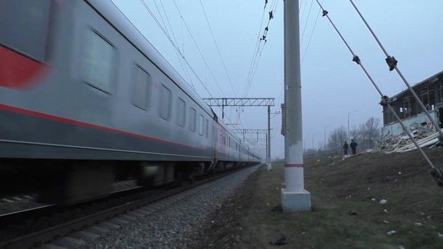 Электровоз ЭП2К-327 со скорым поездом №120 Москва - Саранск смотреть онлайн