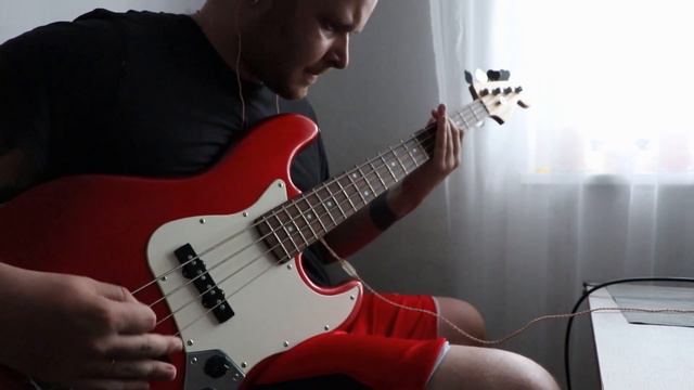 Nirvana (bass cover) смотреть онлайн