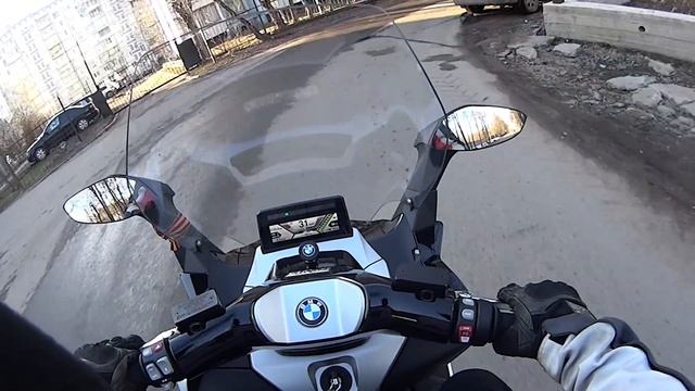 Электроскутер BMW C Evolution в BMW Boxer Club смотреть онлайн