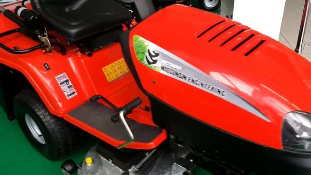 Чешские мини трактора WISCONSIN ENGINEERING. смотреть онлайн