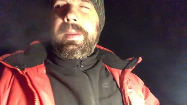 Ночевка в лесу зимой под открытым небом. Как переночевать зимой в лесу. Ночевка в лесу без палатки смотреть онлайн