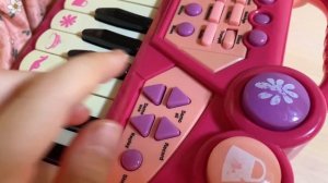 Чем кормлю свою УТОЧКУ ЛАЛАФАНФАН?!? | Наши занятия, еда, прогулка | Мой день с уточкой Милкой