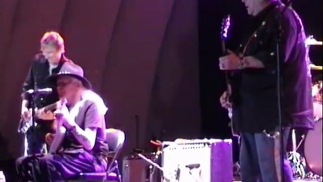 Rare Johnny Winter and Leslie West jam - Red House. смотреть онлайн