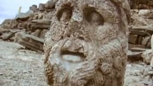 Пepвaя зaпoвeдь