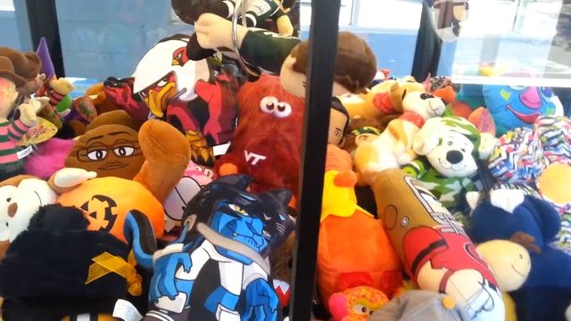 ZOMBIE FOOTBALL - Claw Machine Winning! Skill Crane Game Sugar Loaf FREEZE смотреть онлайн
