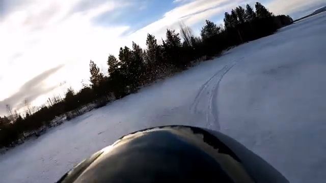 Динго 125. Гресхопер в полёте.)