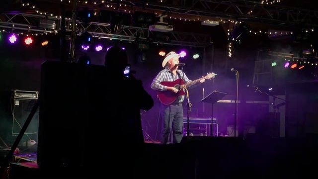 Justin Landers at the 2019 Dubbo Country Music Spectacular смотреть онлайн