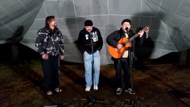 Валерий Смирнов с группой поддержки - 