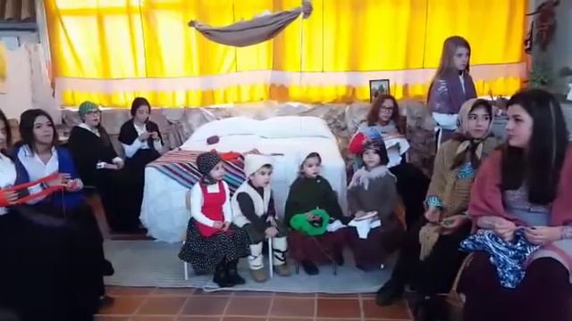 Recita di Natale dei bambini alla scuola E. Vittorini di Avola смотреть онлайн