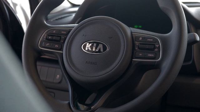 KIA Niro EV 2020 - Longueuil Kia | Rive-Sud de Montréal смотреть онлайн