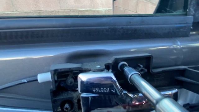 How to Replace Inside Door Handle Ford Fusion 2006 - 2012 смотреть онлайн