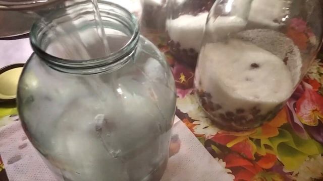 Заготовки из вишни на зиму. Вишневый компот, джем, вишня под заморозку. смотреть онлайн