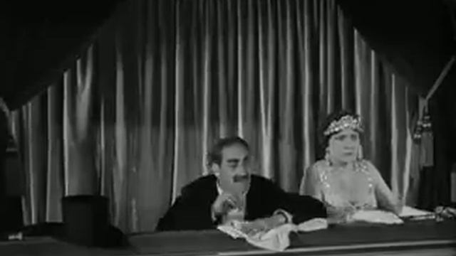 Marx Brothers - A Night At The Opera (1935) (scene: Chaos In The Opera)
