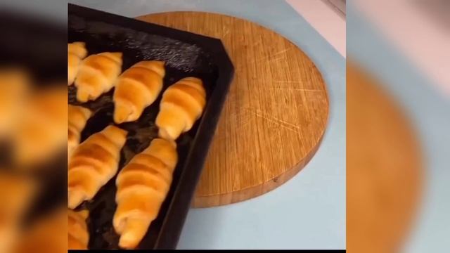 Пышные рогалики с сахаром ?