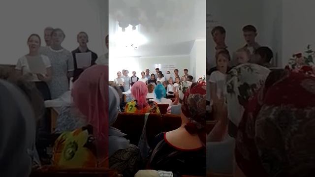 "Мы самые счастливые", пение детей и молодежи "В душе у нас звучит..." лето 2022г. смотреть онлайн