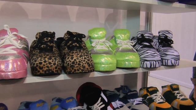 Snooki Designs Slippers! смотреть онлайн