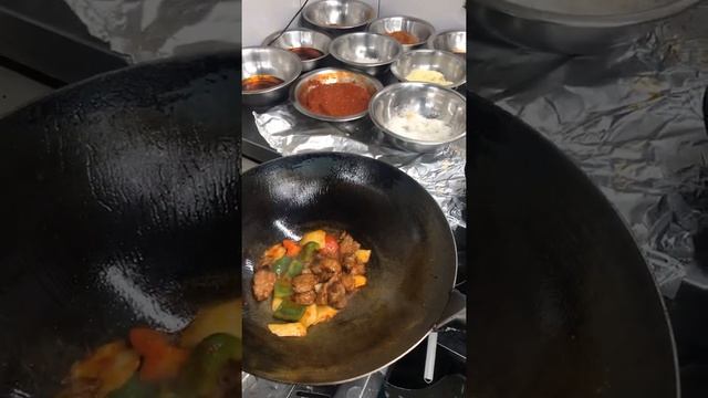 Гамбян-Цоомян или острый жареный лагман смотреть онлайн