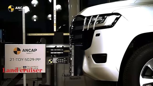 2022 Land Cruiser VS Range Rover Sport Crash test. ? смотреть онлайн