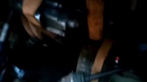 Простой способ как одному поставить кпп ваз 2109 не снимая рычагов и т.д.