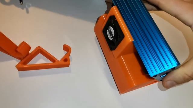 Подставка для зарядки imax b6ac v2. Напечатано на 3D принтере. смотреть онлайн