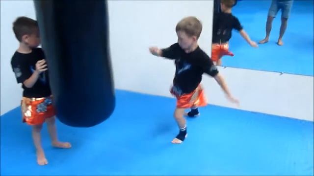 Сухотин Давид 7 лет MUSSON GYM тренер Архипов С.В. сентябрь 2015 смотреть онлайн