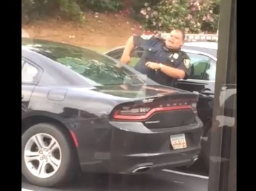 Толстячка прижали на парковке смотреть онлайн