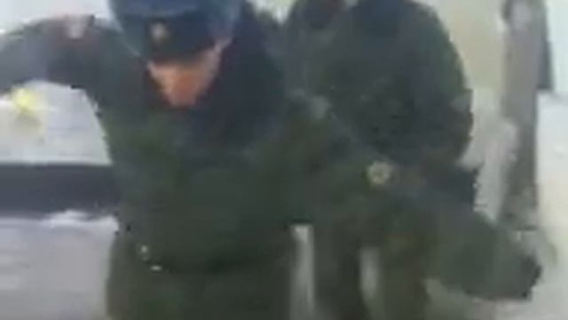 Военные приколы (чёрные глаз) смотреть онлайн