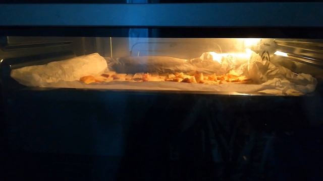 Сухарики в электрической духовке с корицей и сахором - это элементарно и очень вкусно смотреть онлайн