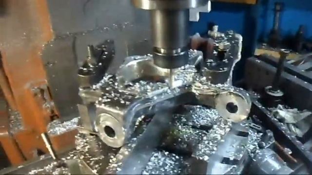Бортовая экскаватора JCB. Кулаки для дрифта. Упор в помощь зуборезу. смотреть онлайн