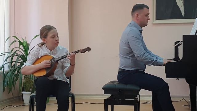 Рекус Евгения (домра) Г. Балаев "Звёздная россыпь" смотреть онлайн