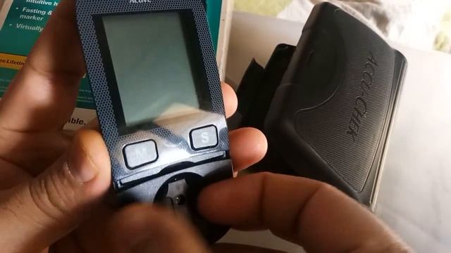 Accu-Chek turning ON and OFF ((FIXED)) | AccuChek Machine Not Working | AccuCheck Not Turning On | смотреть онлайн