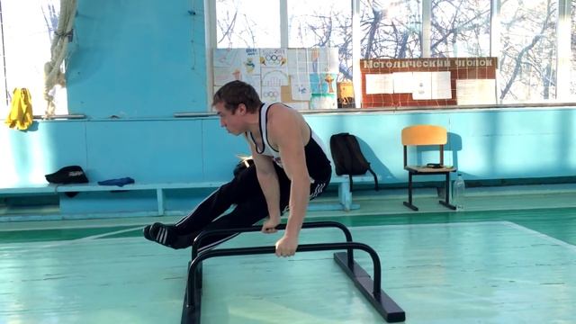 мини брусья смотреть онлайн