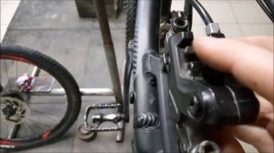 Замена тормозных колодок дискового тормоза на велосипеде.