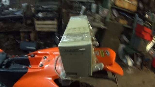 Украшаем мотоцикл ёлочной гирляндой и адаптируем его под 220 В смотреть онлайн