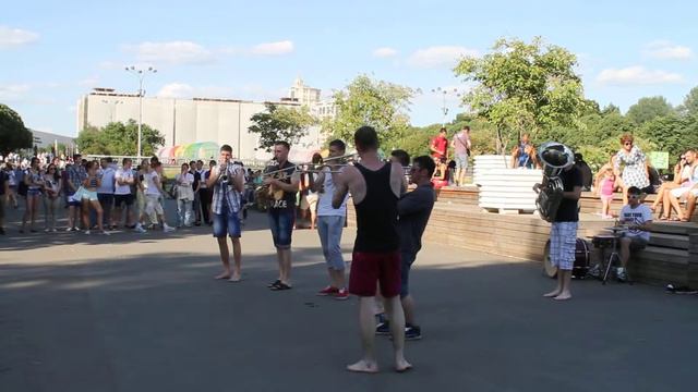 Трубачи в Парке Горького. " смотреть онлайн