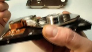 РАЗБИРАЕМ, СМОТРИМ, ОБЪЯСНЯЕМ. Жёсткий диск компьютера. Мало кто видел как он устроен. Смотрим.