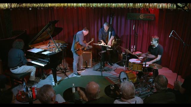 Martin Sasse Trio feat. Peter Bernstein // KING GEORG ALLSTARS смотреть онлайн
