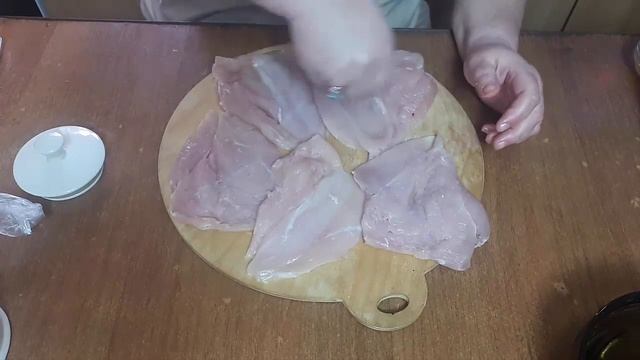 Сочные рулетики из куриной грудки в беконе. Вам понравится. смотреть онлайн