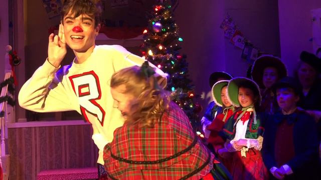 'Twas the Night... at Studio East смотреть онлайн