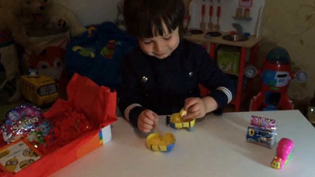 много сюрпризов игрушек и сладости Funny candy surprises toys unboxing смотреть онлайн
