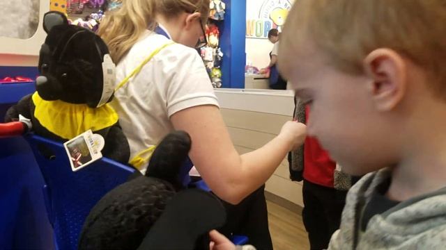 Experience the Build-A-Bear Workshop! смотреть онлайн