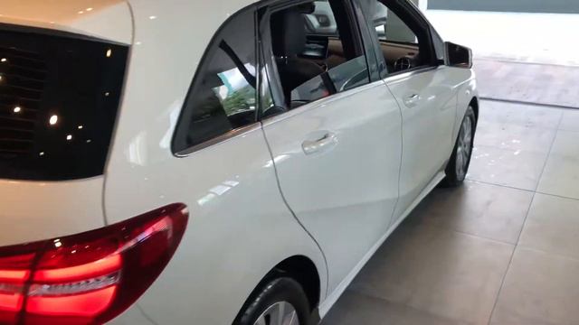 Mercedes-Benz B200 1.6 Turbo Automatico Flex 2017 - Personalité Automóveis