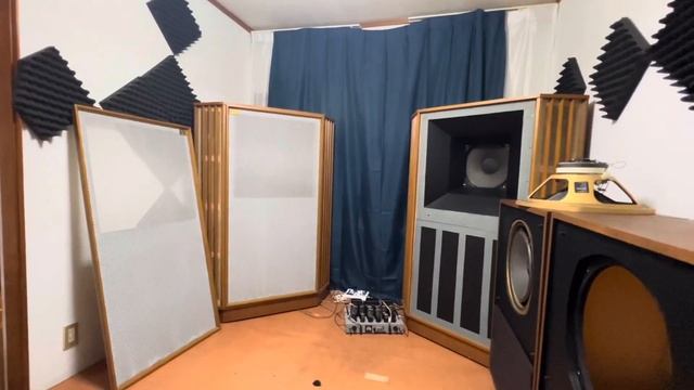 TANNOY AUTOGRAPH GOLD 15.loa đẹp đáng sưu tầm.zalo em :0587569281 смотреть онлайн