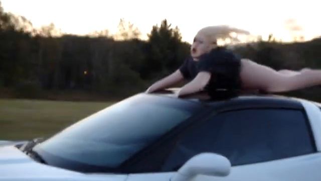 AKA Rally Blow up doll on a 2006 Chevrolet C6 Corvette Roof смотреть онлайн