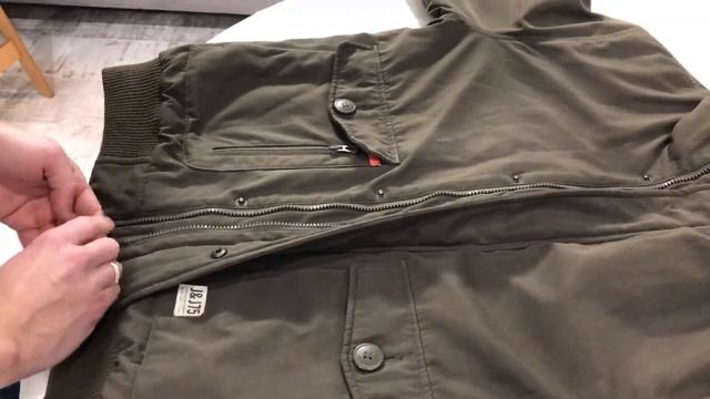 Мужские куртки s.Oliver, Pierre Cardin, Jack&JONES смотреть онлайн