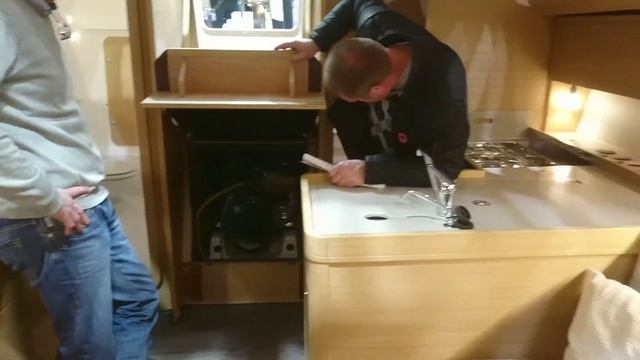 Дюфур. Дюсельдорф бот-шоу 2020 смотреть онлайн